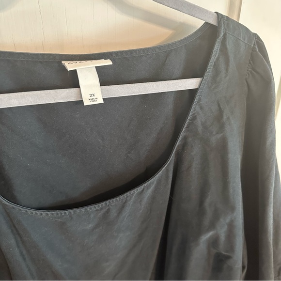 Ava & Viv | Black Structured Top - Picture 2 of 4